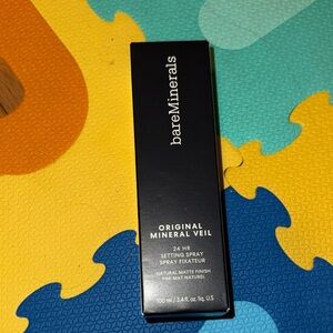 bareMinerals Black Original Mineral Veil Setting Spray